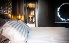 Legends Accomodation